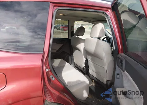 2017 Subaru Forester 2.5I Premium z USA, uszkodzony, nr VIN JF2SJAGC5HH467070